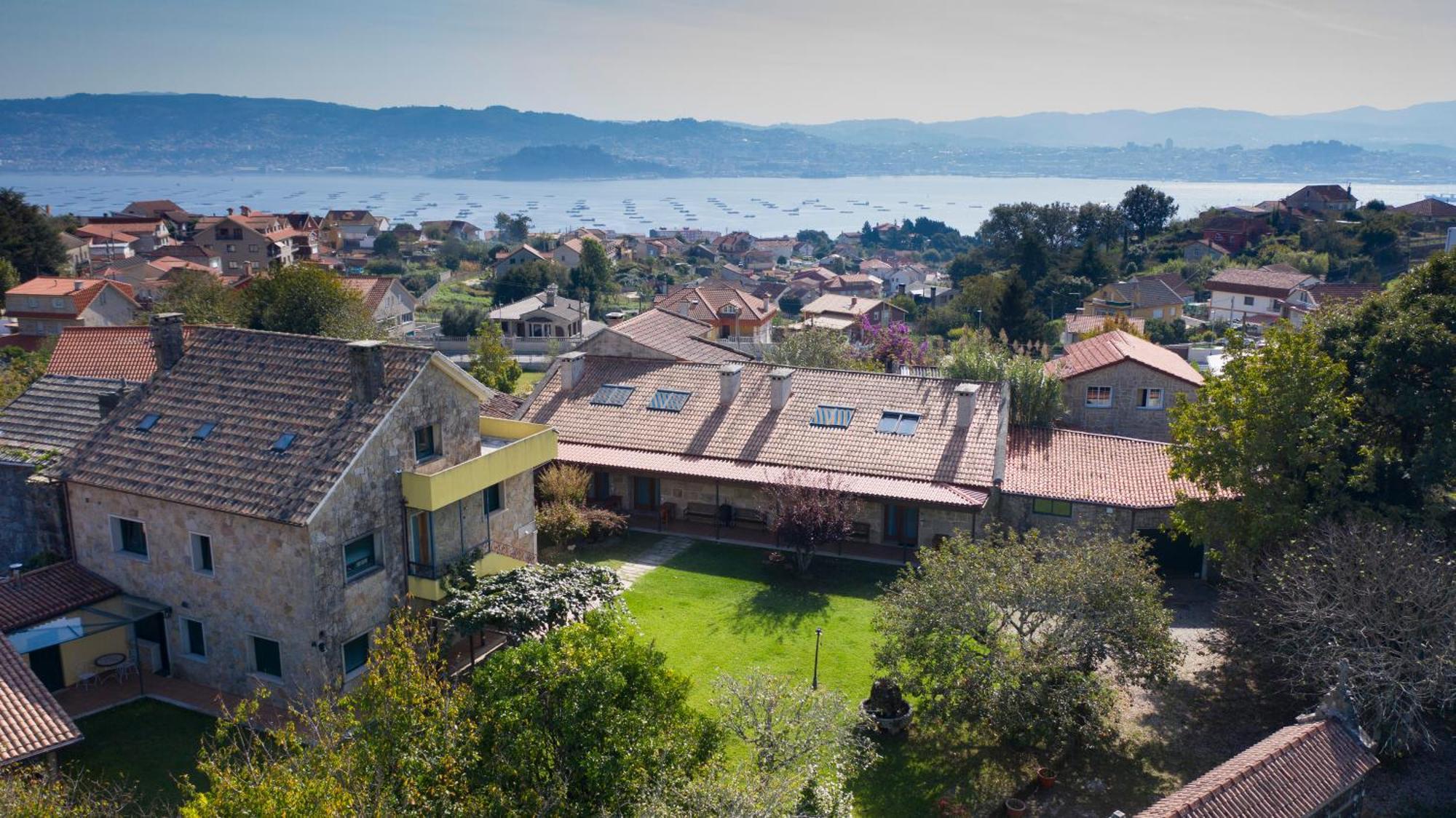 Apartamentos Rias Baixas Моания Экстерьер фото